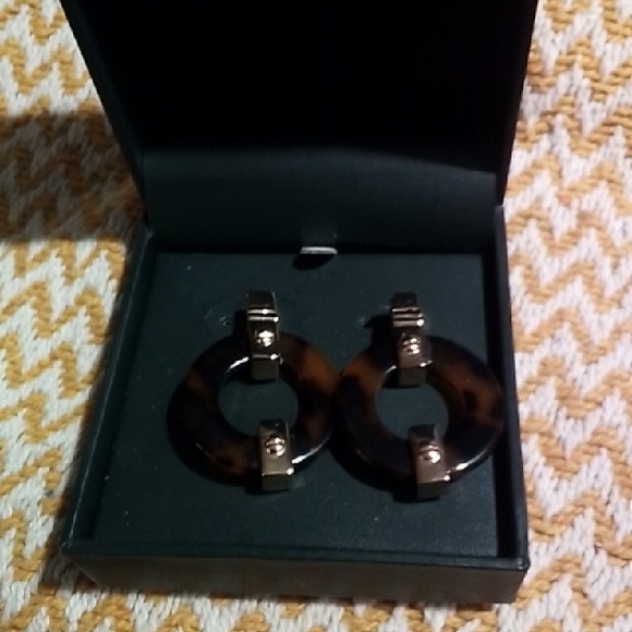 Ralph Lauren Other - Ralph Lauren Tortoiseshell Circular Cuff Links with Gold Accents